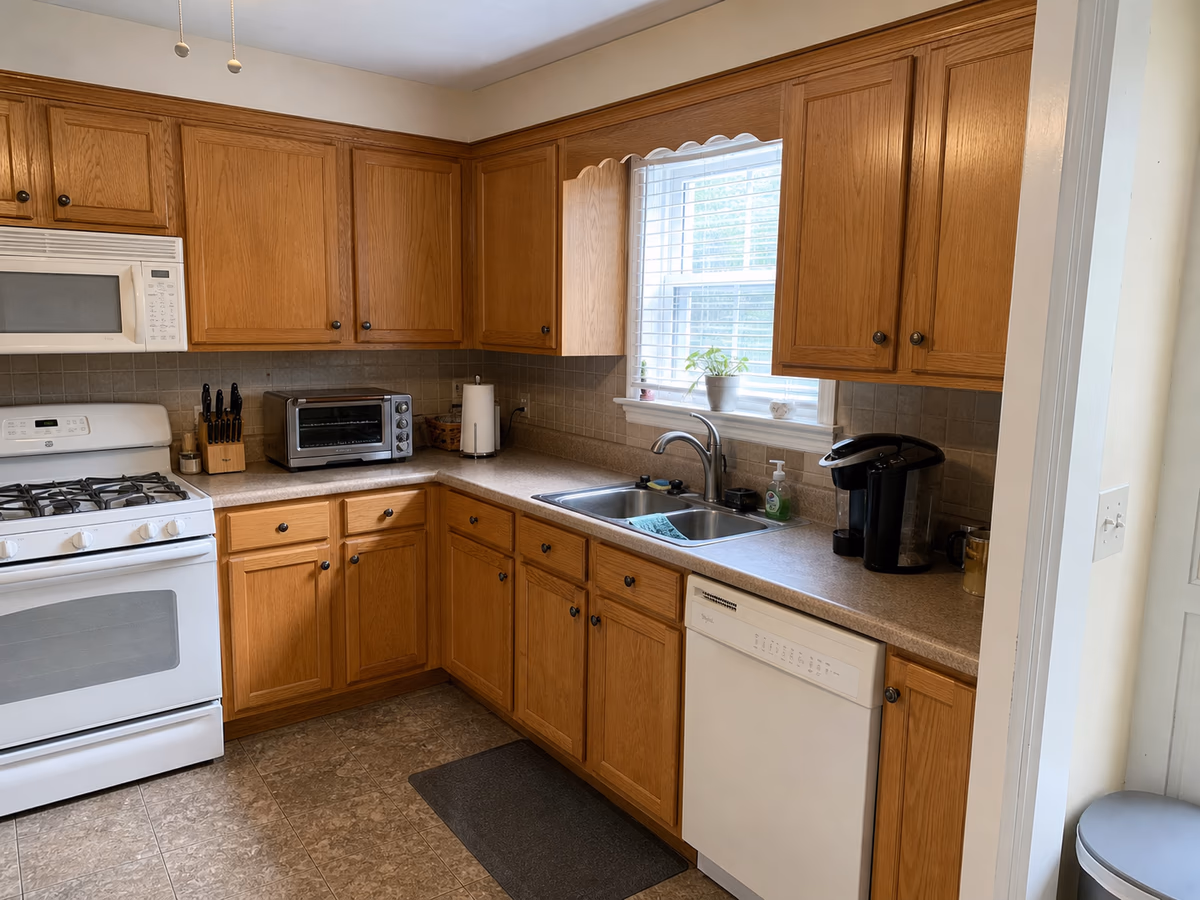 Kitchen cabinets before painting - job photo used in PaintSight preview